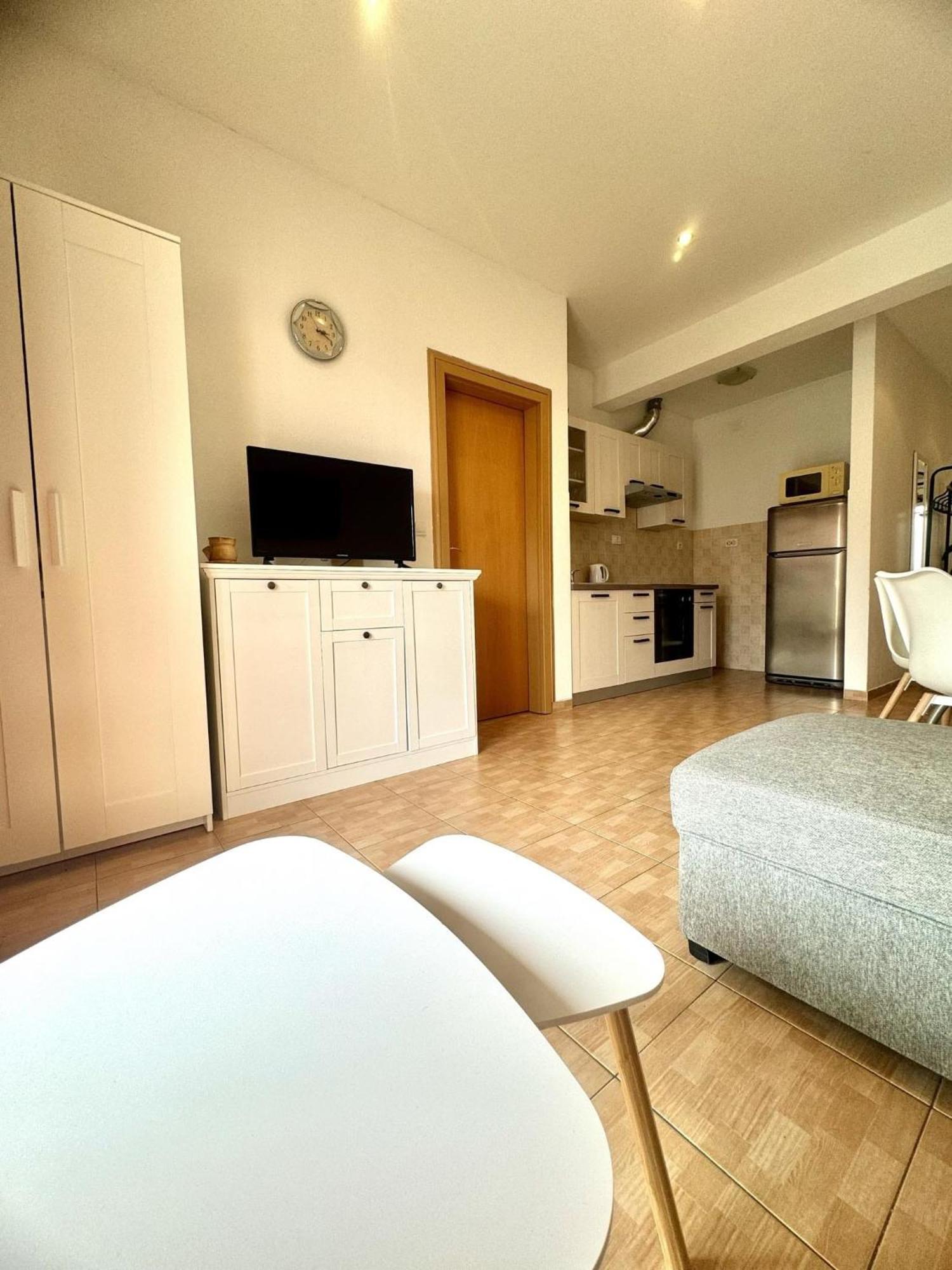 Apartmani Jela Makarska Exterior foto